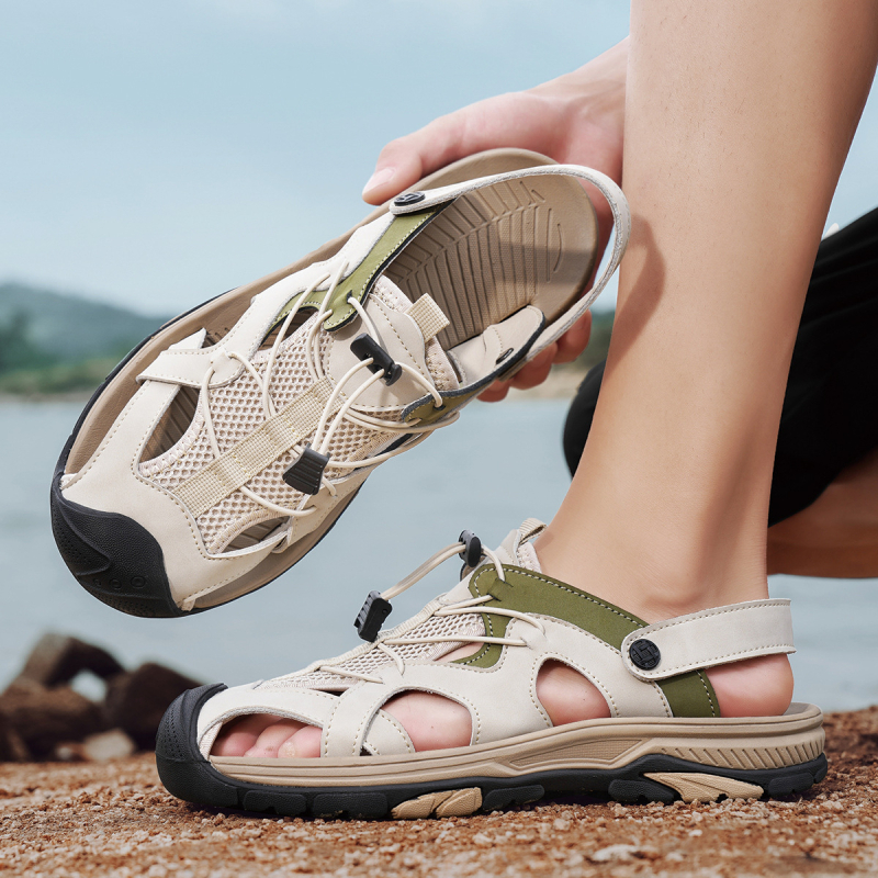 Strandcipők 2025 Tavaszi és nyári Új Férfi Bőr Kopásálló és Tartós Orrú Szandálok Kültéri Szandálok