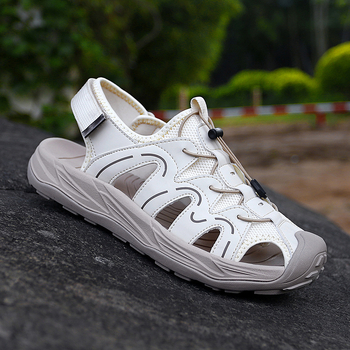 Külkereskedelmi nagy méretű férfi alkalmi szandálok kültéri strandcipők mosolygós arc sokoldalú divatos férfi cipők 46-os méret nyári csúszásgátló cipők