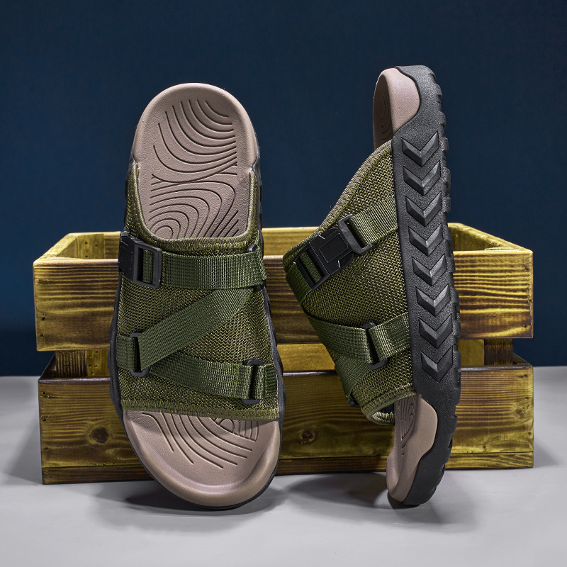 Határokon átnyúló nyári nagy méretű strandpapucsok kültéri szabadidős bebújós szandálok lélegző hálós papucsok férfi strandcipők