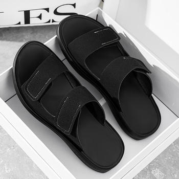 Férfi szandálok Nyári férfi kettős célú csúszásgátló alkalmi cipők Lélegző és kényelmes kültéri szandálok és papucsok Szállításra kész