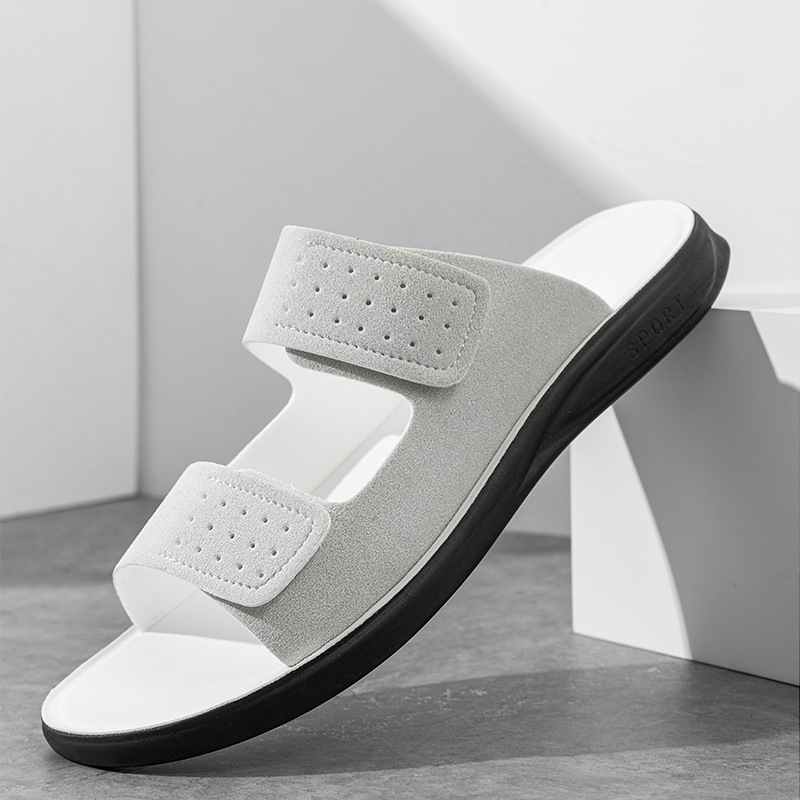 Férfi szandálok Nyári férfi kettős célú csúszásgátló alkalmi cipők Lélegző és kényelmes kültéri szandálok és papucsok Szállításra kész