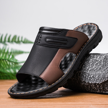 Határokon átnyúló nagy méretű szandálok 2025 új nyári férfi szandálok csúszásgátló férfi cipők külső ruházat alkalmi papucsok strandcipők divatos