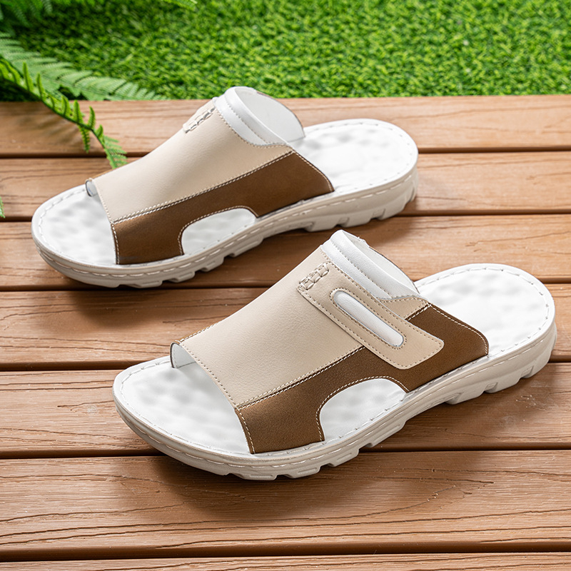 Határokon átnyúló nagy méretű szandálok 2025 új nyári férfi szandálok csúszásgátló férfi cipők külső ruházat alkalmi papucsok strandcipők divatos