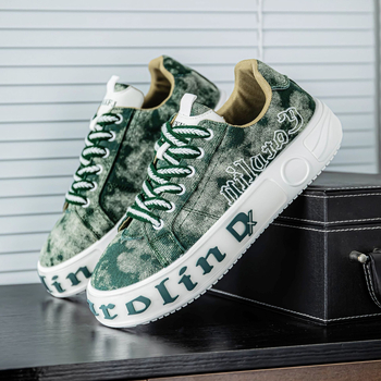 Ανδρικά Παπούτσια από Καμβά, Ανοιξιάτικα, Αναπνέοντα, Ευέλικτα, Μοντέρνα, Αθλητικά, Casual, Παπούτσια Εξειδικευμένου Σχεδιασμού, Τζιν Παπούτσια με Χοντρή Σόλα που Αυξάνουν το Ύψος