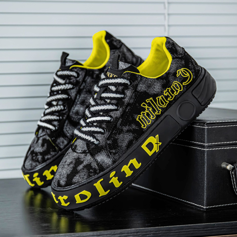 Vászon férfi cipők tavaszi lélegző sokoldalú divatos sport alkalmi cipők niche design vastag talpú magasságnövelő farmercipők