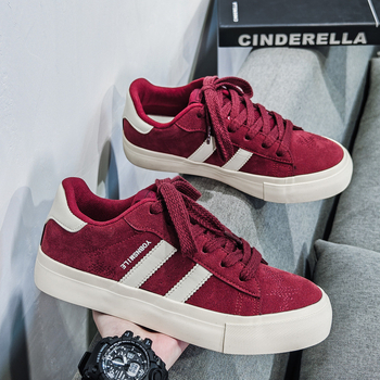 2025. gada pavasara jaunās audekla kurpes vīriešu maizes apavi modernas ikdienas kurpes retro sporta dēļu kurpes vīriešiem vairumtirdzniecība tiešraidē