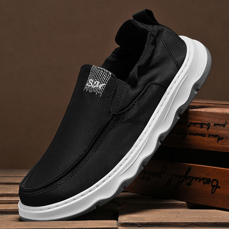 Esernyővászon férfi cipők Nyári új népszerű stílus lusta bebújós sport- és szabadidős cipők Régi pekingi szövetcipők