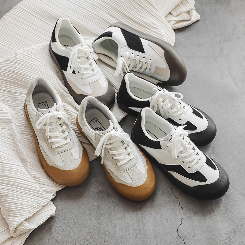 Páros bolyhos cipők Tavaszi és őszi Új japán retró alacsony szárú hétköznapi zsíros német edzőcipők férfi és női vastag talpú nagylábujjú kenyérlap cipő
