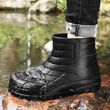 Gyári esőcsizma konyhai vízálló speciális középső csövű esőcsizma menzai konyhai munkavédelmi cipők biztonsági cipők egyrészes formázás raktáron