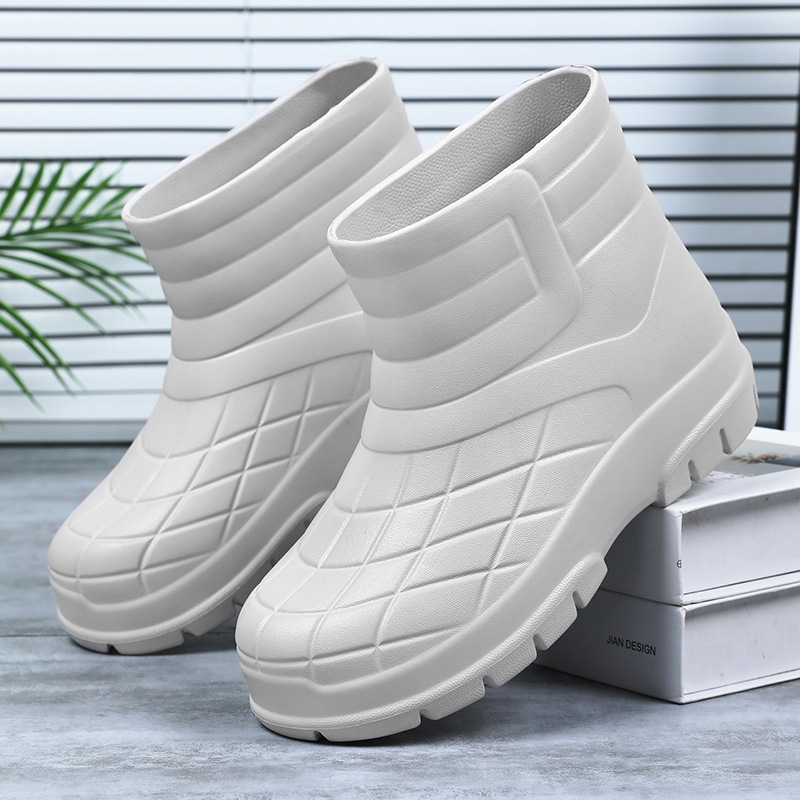 Gyári esőcsizma konyhai vízálló speciális középső csövű esőcsizma menzai konyhai munkavédelmi cipők biztonsági cipők egyrészes formázás raktáron