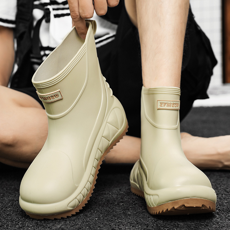 Meestele mõeldud piiriülesed moesaapad, veekindlad kalastuskingad õues kasutamiseks, pehmed tallad, mugavad ja mitmekülgsed veekingad, libisemiskindlad köögikingad meestele