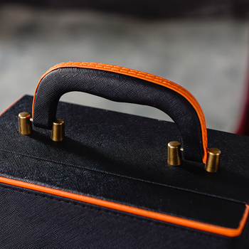 Valmis punase veini kinkekarp kivikestega, ühe- või kahekordse pudeli pakendikarp, veinikarp, universaalne, saab lisada logo, ärikinkekarp