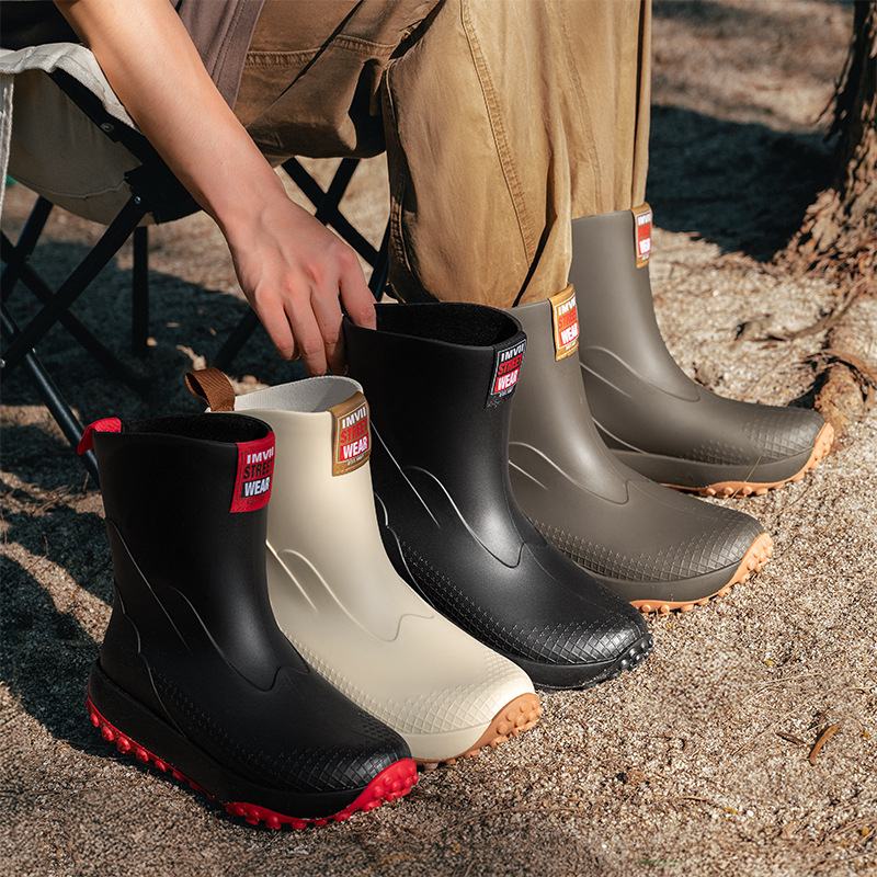 2025. aasta uued meeste poolsäärekõrgused kummist saapad, moekad ja mitmekülgsed libisemiskindlad veekindlad kingad õue, kerged ja lihtsad kummist kingad, meeste kummist saapad