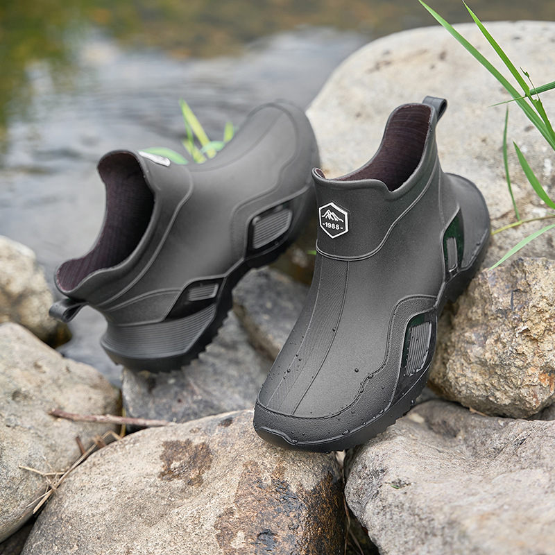 Meeste libisemiskindlad lühikesed kummist saapad, madala säärega, naiste moodsad õues kasutamiseks, vihmased kalastuskingad, veekindlad köögikingad