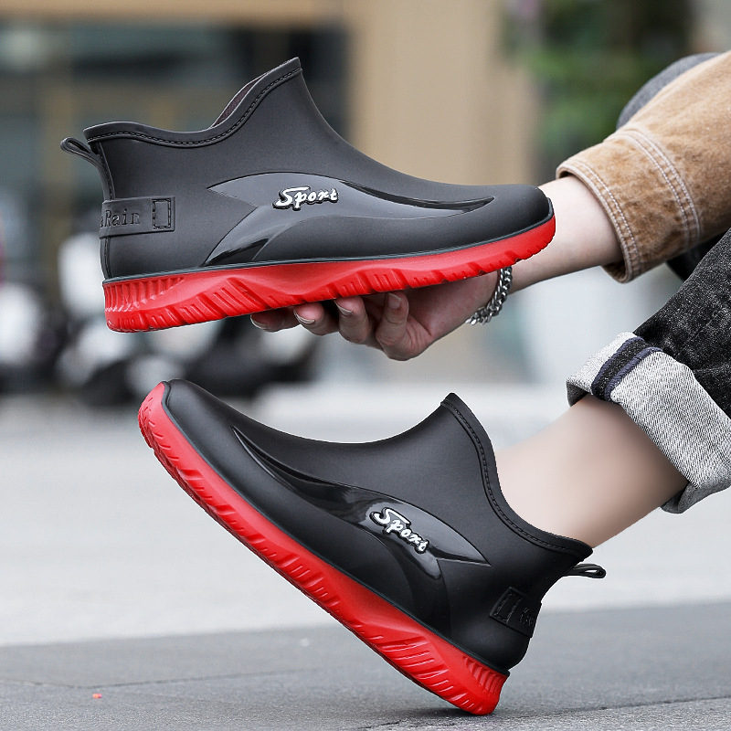 Piiriülesed kõik-ühes sametist vihmasaapad, lühikese toruga meeste vihmakindlad saapad, veekindlad pealisriided, soojad libisemiskindlad kummist kingad, köögijalatsid