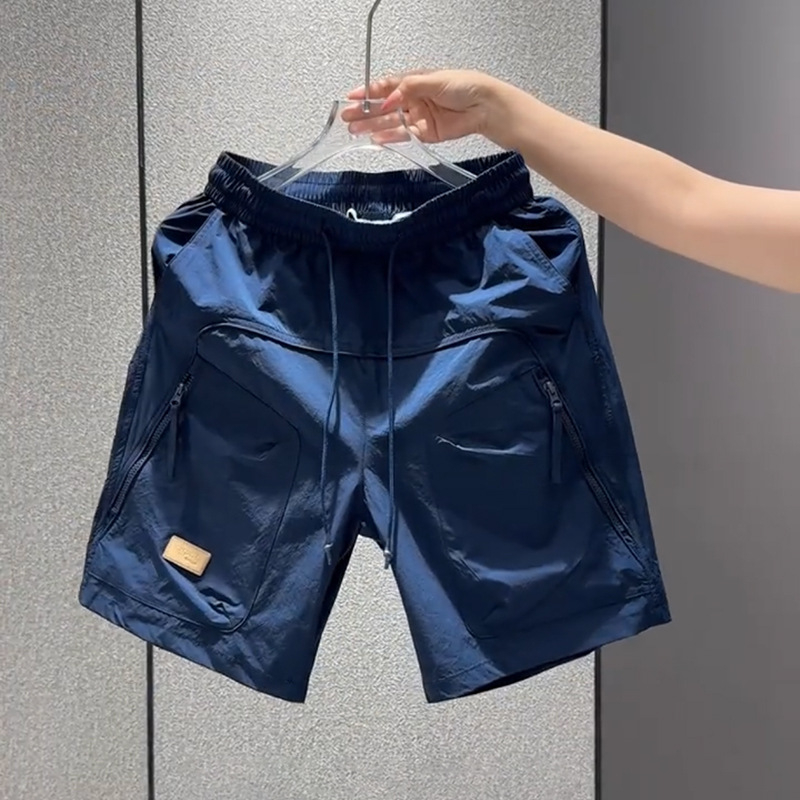 Yicheng Fashion 2025 Férfi Nyári Kültéri Alkalmi Sokoldalú Lélegző Divattervező Rövidnadrág 2620