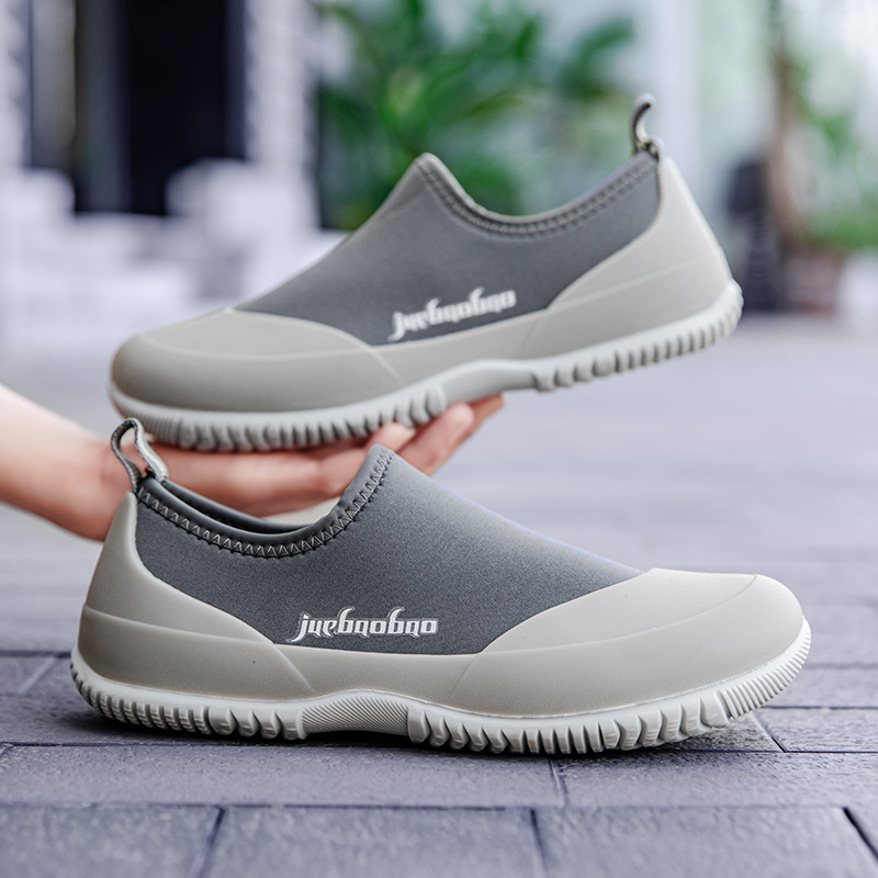 Cross-Border uued pruunid meeste lühikese tekiga kingad, moodsad kummikud, veekindlad ja libisemiskindlad veekingad, kahlamiskingad, kummikud meestele