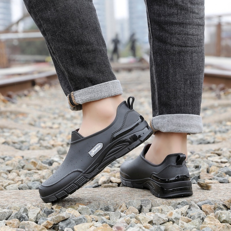 Pārrobežu modes īsie mucas lietus zābaki vīriešu universālie virsdrēbes ūdens apavi neslīdoši virtuves gumijas apavi ūdensizturīgi nodilumizturīgi automazgātavas apavi vasarai