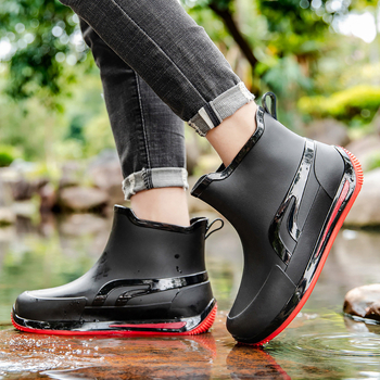 Madingi trumpi, sustorinti, vandeniui atsparūs batai, poros, lietaus batai, žemo viršutinio sluoksnio, šilti darbo guminiai batai, neslystantys žvejybos virtuvės lietaus batai vyrams