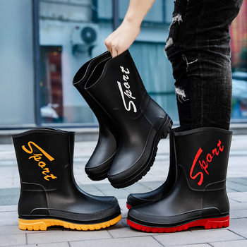 Eksportuoti užsienio prekybos guminius batus vyriški guminiai batai neslystantys sustorinti dilimui atsparūs lietui vidutinio aukščio vandeniui atsparūs batai guminiai batai vyriški vandens batai potvynio