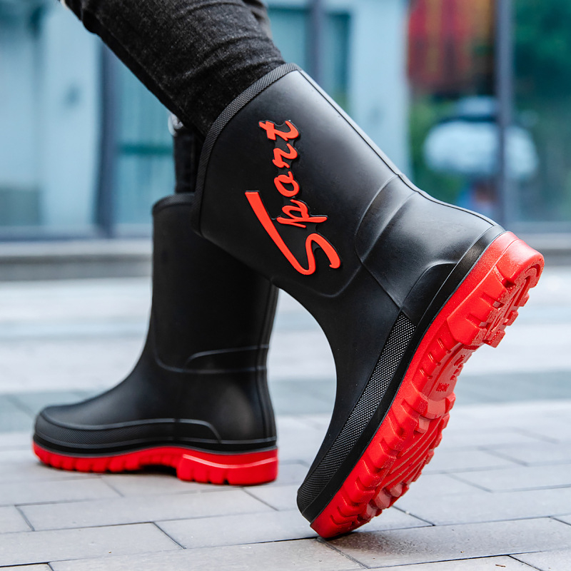 Eksportuoti užsienio prekybos guminius batus vyriški guminiai batai neslystantys sustorinti dilimui atsparūs lietui vidutinio aukščio vandeniui atsparūs batai guminiai batai vyriški vandens batai potvynio