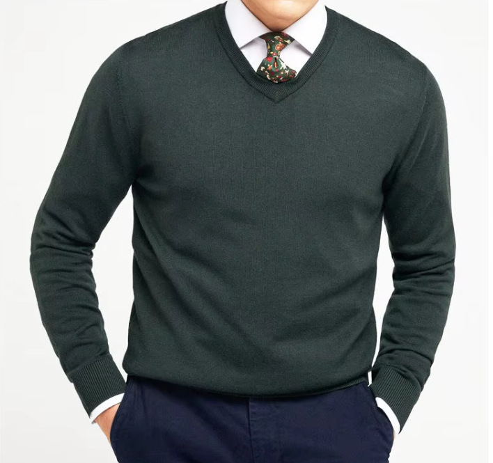 Nagykereskedelmi divatos kötött V-nyakú pulóver Nagykereskedelmi férfi őszi lezser plus size merinó pulóver