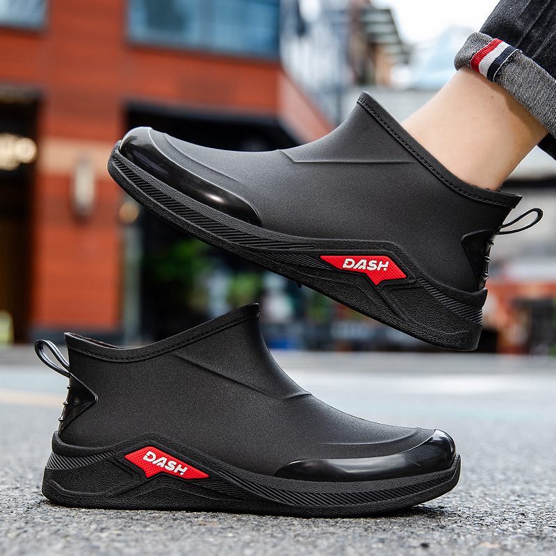 Uued meeste vihmakingad, veekindlad kingad, libisemiskindlad vihmakingad, lühikesed vihmasaapad, moodne Korea stiilis internet, populaarne vabaaja jalakummist kingad väliskaubanduseks