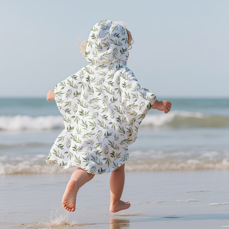 Vaikiškas mikropluošto rankšluostis su gobtuvu, chalatas su animacinių filmukų atspaudu, nešiojamas rankšluostis, skirtas įvairioms reikmėms