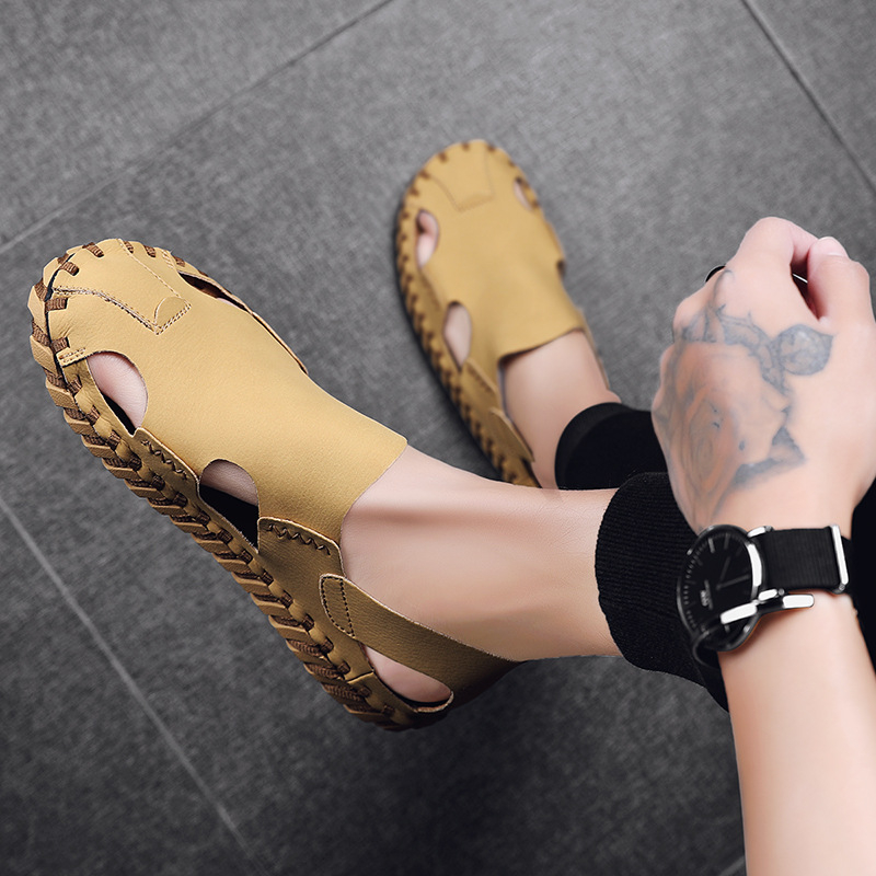 Sandale de vară pentru bărbați, casual, la modă, all-match, 2020, stil nou, îmbrăcăminte exterioară, antiderapantă, respirabilă, cu fund moale din piele, pentru plajă, pentru bărbați