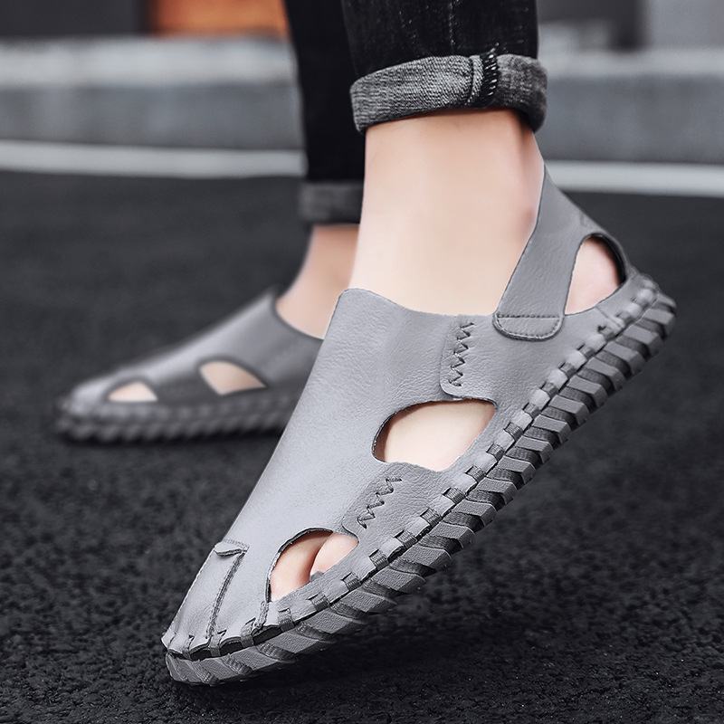 Sandale de vară pentru bărbați, casual, la modă, all-match, 2020, stil nou, îmbrăcăminte exterioară, antiderapantă, respirabilă, cu fund moale din piele, pentru plajă, pentru bărbați
