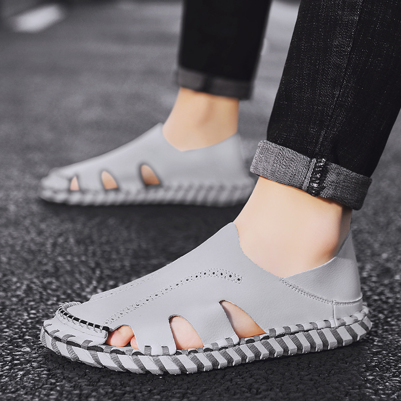 Sandale de vară pentru bărbați, casual, la modă, all-match, 2020, stil nou, îmbrăcăminte exterioară, antiderapantă, respirabilă, cu fund moale din piele, pentru plajă, pentru bărbați