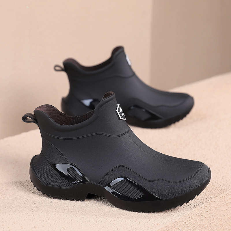 Meeste kevadsaapad köögitööriietusele vastupidavad veekingad Takeaway Rider mustad töökaitsega vihmasaapad