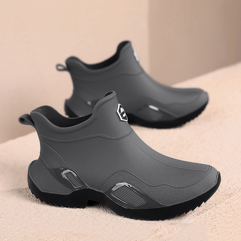 Meeste kevadsaapad köögitööriietusele vastupidavad veekingad Takeaway Rider mustad töökaitsega vihmasaapad