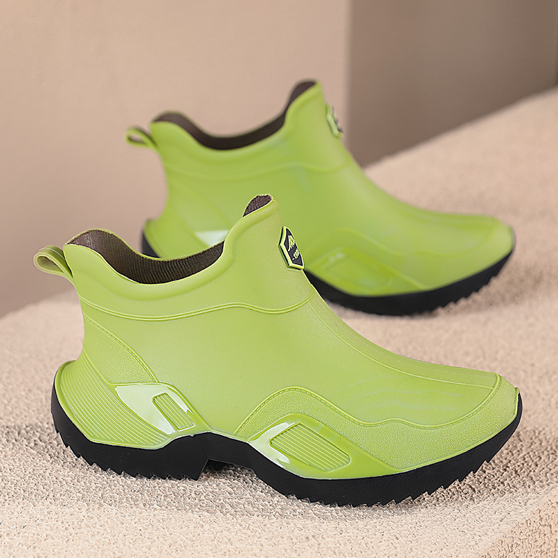 Meeste kevadsaapad köögitööriietusele vastupidavad veekingad Takeaway Rider mustad töökaitsega vihmasaapad