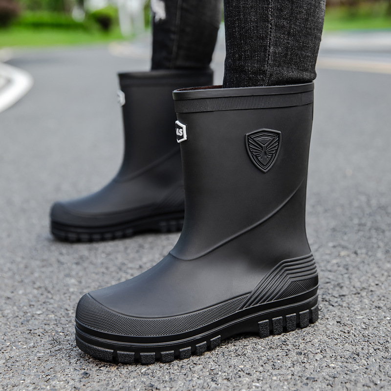 Korea stiilis kummisaapad, meeste poolsääreni ulatuvad veekingad, libisemiskindlad veekindlad kingad, kulumiskindlad kummisaapad, õues kasutamiseks mõeldud veesaapad, fliisvoodriga töökummikust kingad, piiriülesed