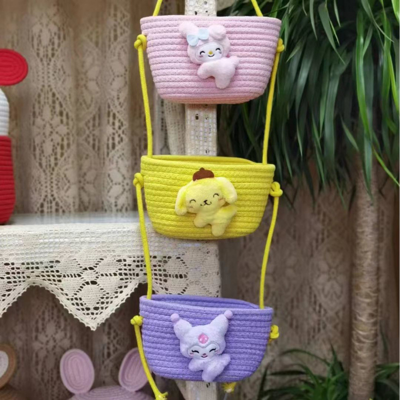 Seinale kinnitatav hoiukorv, rippkorv, ühiselamutoa hoiuriiul, seinale kinnitatav kott, puuvillase niidiga kootud seinale kinnitatav uks, tagaseina hoiukorv