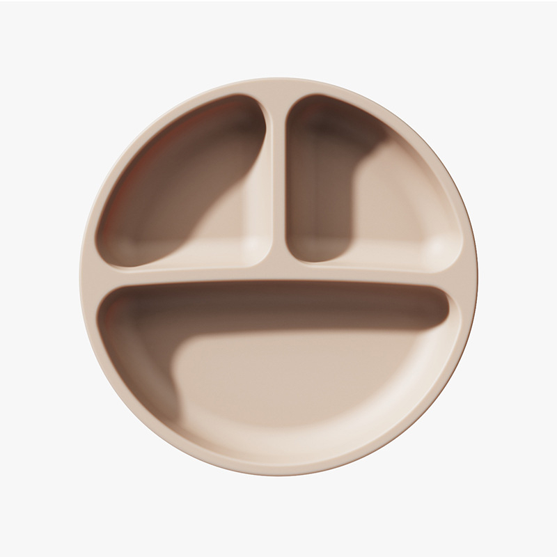 Piiriülene kuummüügis olev laste lauanõud, silikoonist dielektriline taldrik, laste beebisöötmislauanõud, kahvel, lusikas, imemiskettaga kauss, riisitasku