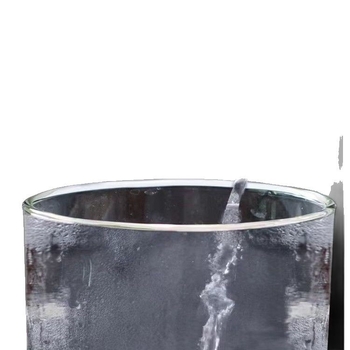 Internetikuulsuste puuviljatee klaas, tipptasemel koksivaat, iseteenindusega suletud joogipudel, õllevaat, altaripudel