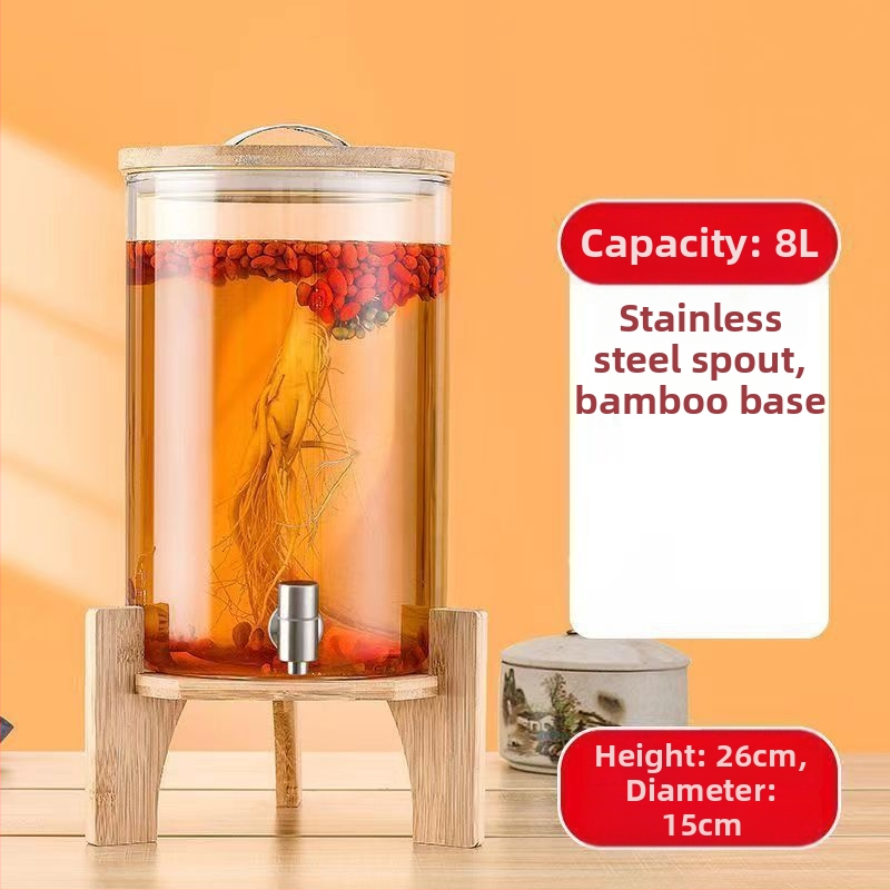 Internetikuulsuste puuviljatee klaas, tipptasemel koksivaat, iseteenindusega suletud joogipudel, õllevaat, altaripudel