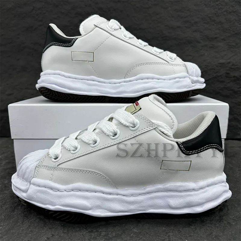 Noliktavā 2025. gadā pieejamas Eiropas un Amerikas modernās kaula formas kurpes, personalizētas jaunas līnijas audekla kurpes, slavenību stila ikdienas kurpes, apģērbi