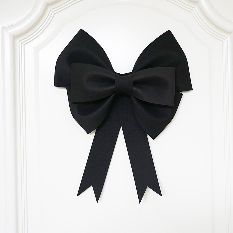 Ülisuur lipsuga materjalist kott sünnipäevatoa kaunistamine pulmapühade peokaunistused tausta seinale paigutus