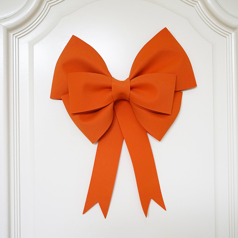 Ülisuur lipsuga materjalist kott sünnipäevatoa kaunistamine pulmapühade peokaunistused tausta seinale paigutus