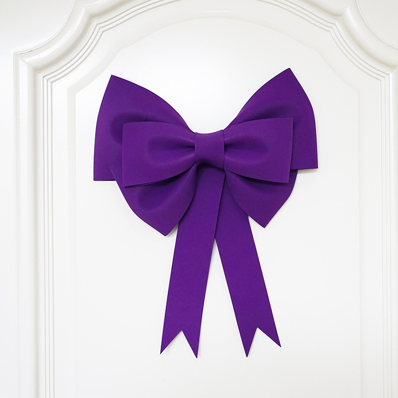 Ülisuur lipsuga materjalist kott sünnipäevatoa kaunistamine pulmapühade peokaunistused tausta seinale paigutus