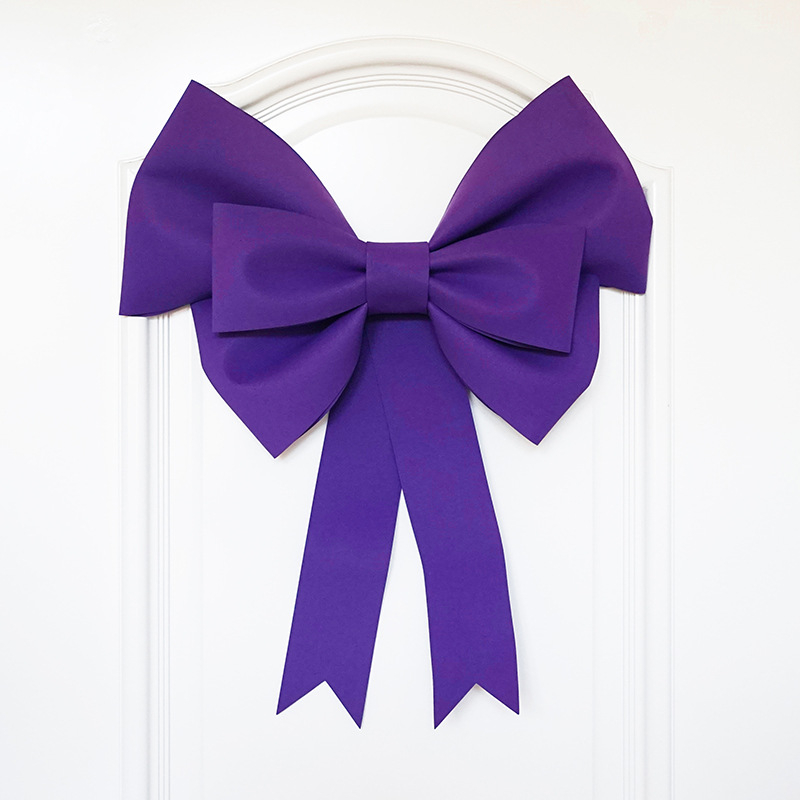 Ülisuur lipsuga materjalist kott sünnipäevatoa kaunistamine pulmapühade peokaunistused tausta seinale paigutus