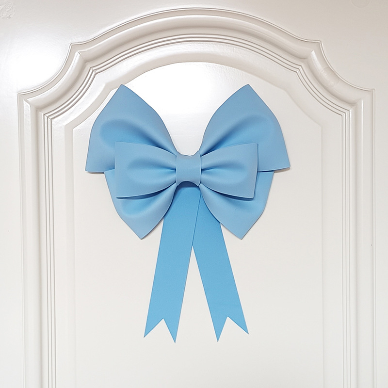 Ülisuur lipsuga materjalist kott sünnipäevatoa kaunistamine pulmapühade peokaunistused tausta seinale paigutus