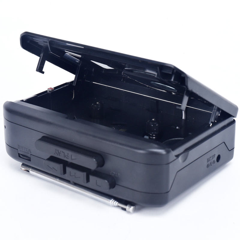 Nostalgiline stereokassettmängija, FM/AM-raadio välise kõlariga