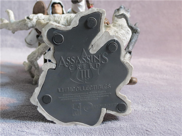 Mängu välisseadmete hulgimüük Assassin 3 tasuta väljaanne Conneri käeshoitav karbis olev nukumudeli kaunistused mänguasjad