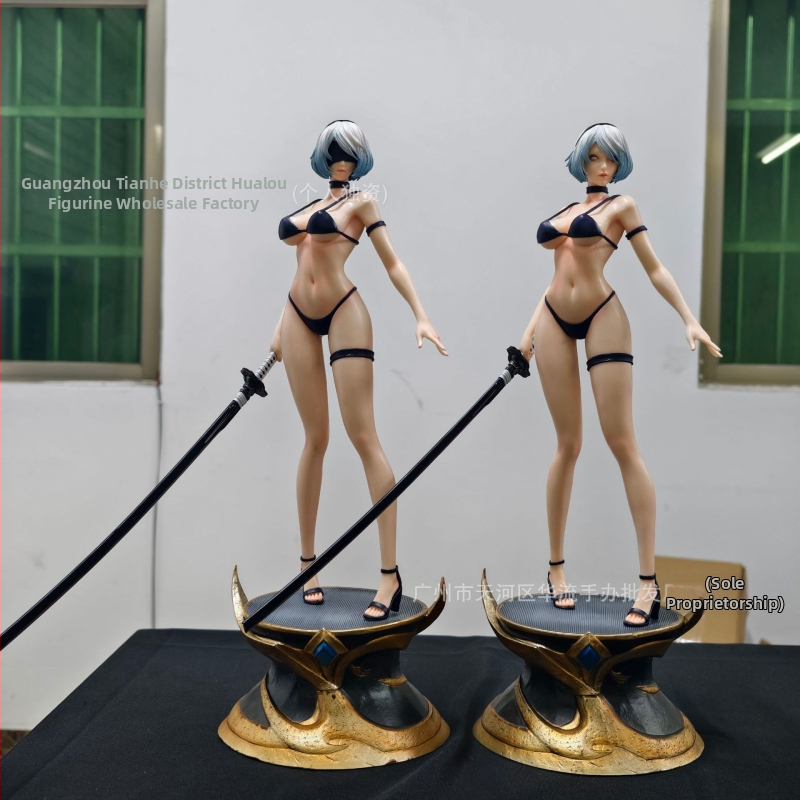 Nier:Automata Nier:Automata Skvelý medveď Plavky 2B Dvojhlavá socha Figúrka Model Darček