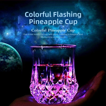 [Surinko 7583 žmonės] Spalvinga šviečianti taurė, vandenį jaučianti spalvinga alaus taurė, įsižiebia ir keičia spalvą, kai įpilama vandens