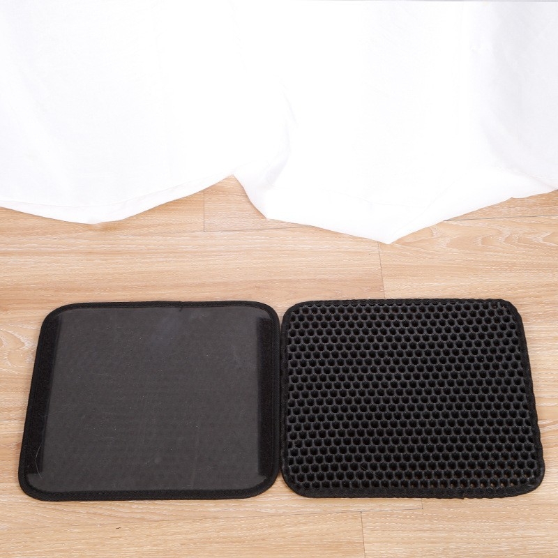 Populaarne Eva kahekihiline lemmikloomade kärgstruktuuriga auguga pritsmekindel kassiliivamatt, pestav takjapaelaga kahepoolne kassiliivakast